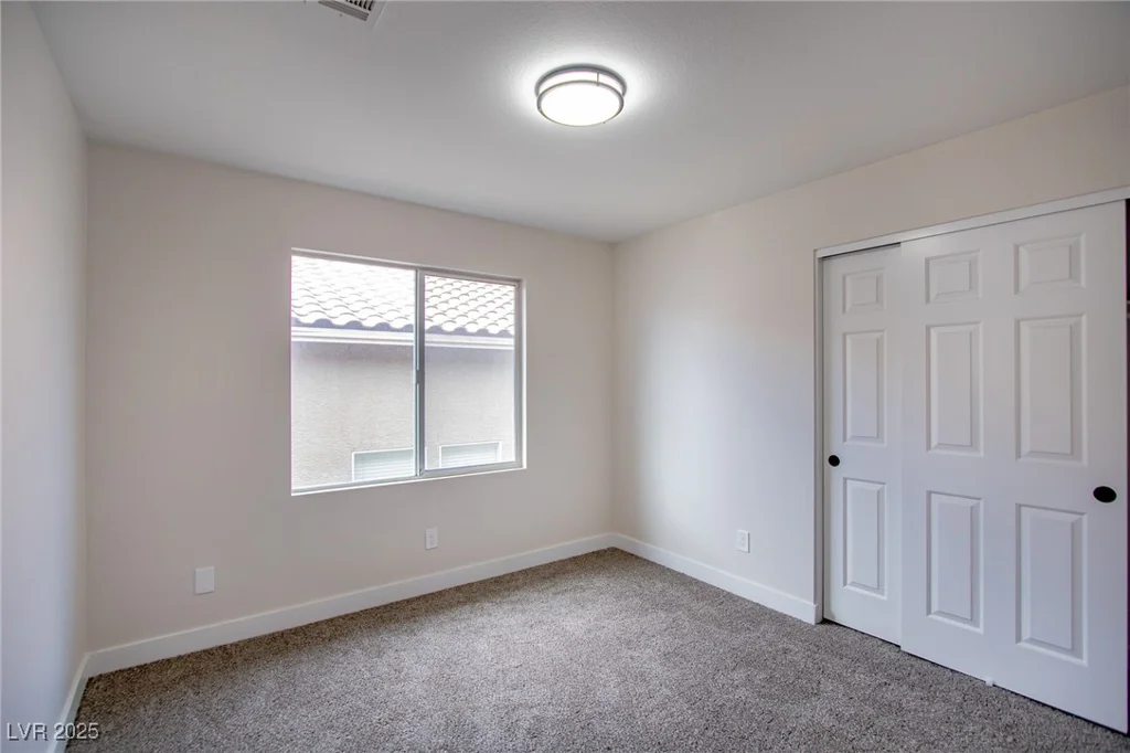 9882 Pioneer, Las Vegas, NV 89117