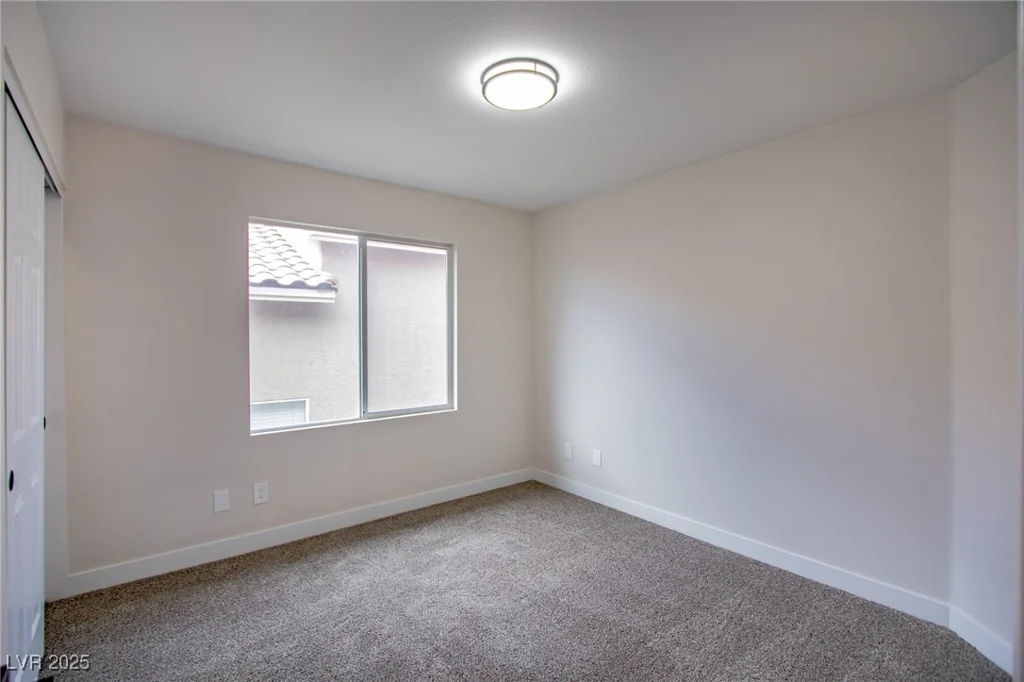 9882 Pioneer, Las Vegas, NV 89117