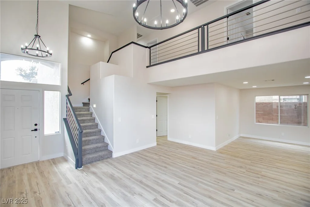 9882 Pioneer, Las Vegas, NV 89117