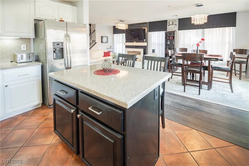 1100 Paradise Coach, Henderson, NV 89002