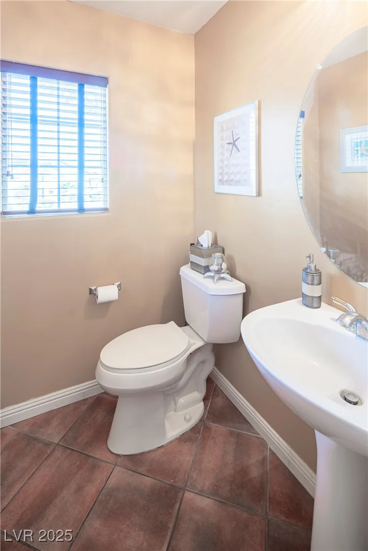1100 Paradise Coach, Henderson, NV 89002