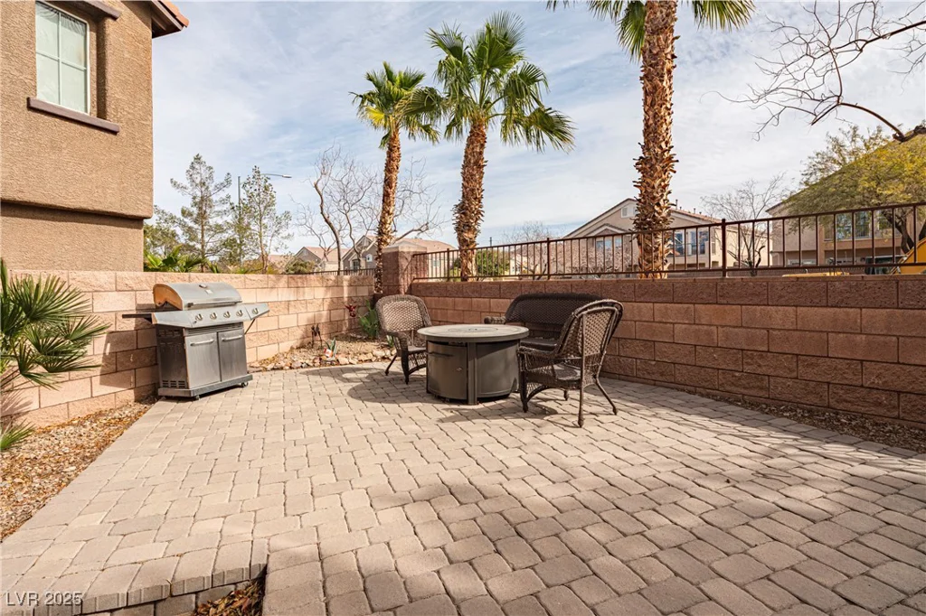 1100 Paradise Coach, Henderson, NV 89002