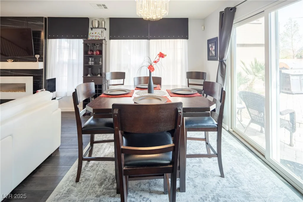 1100 Paradise Coach, Henderson, NV 89002