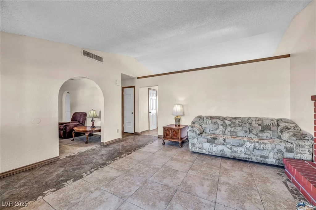 5871 Mescal, Las Vegas, NV 89110