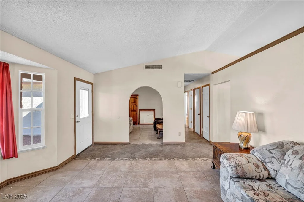 5871 Mescal, Las Vegas, NV 89110