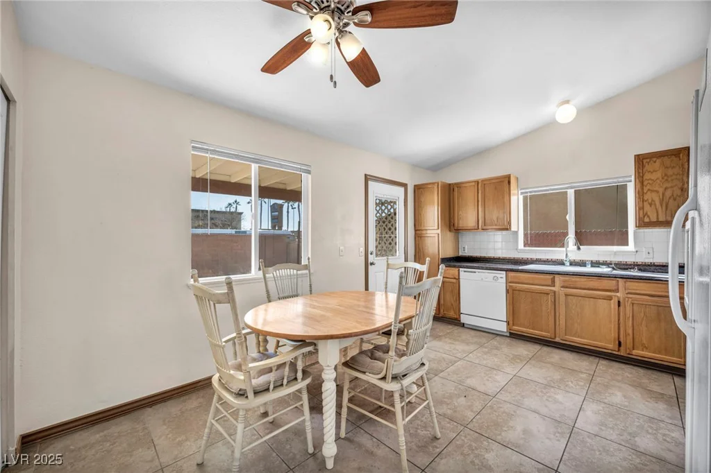 5871 Mescal, Las Vegas, NV 89110