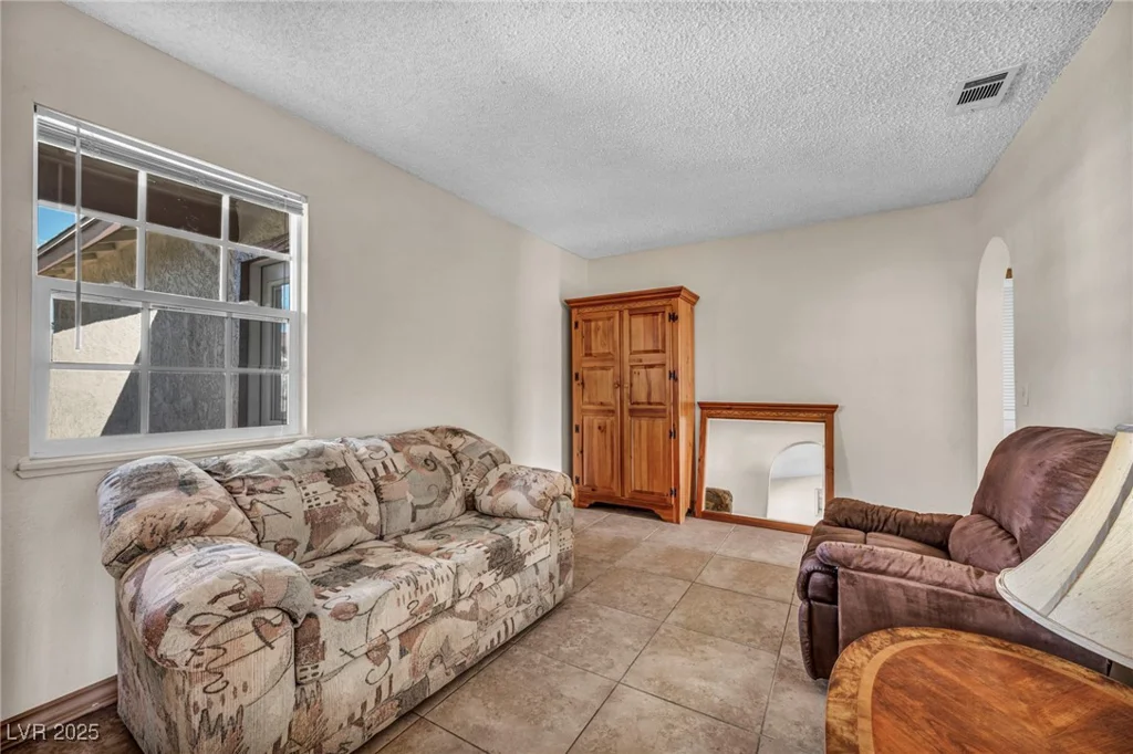 5871 Mescal, Las Vegas, NV 89110
