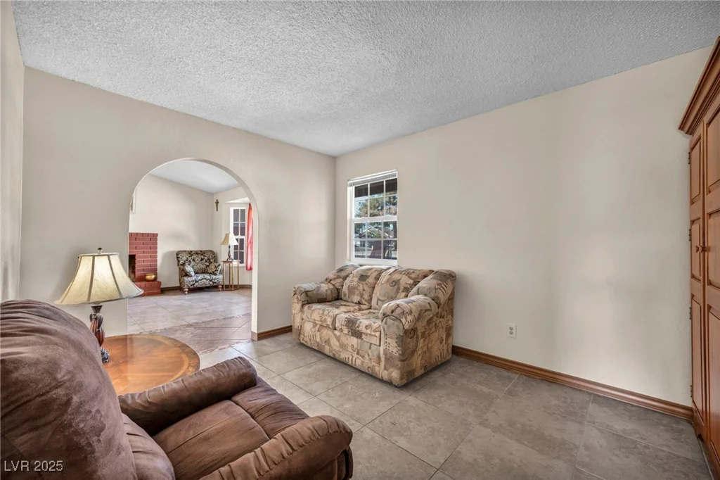 5871 Mescal, Las Vegas, NV 89110