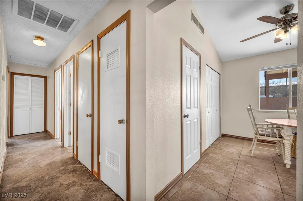 5871 Mescal, Las Vegas, NV 89110