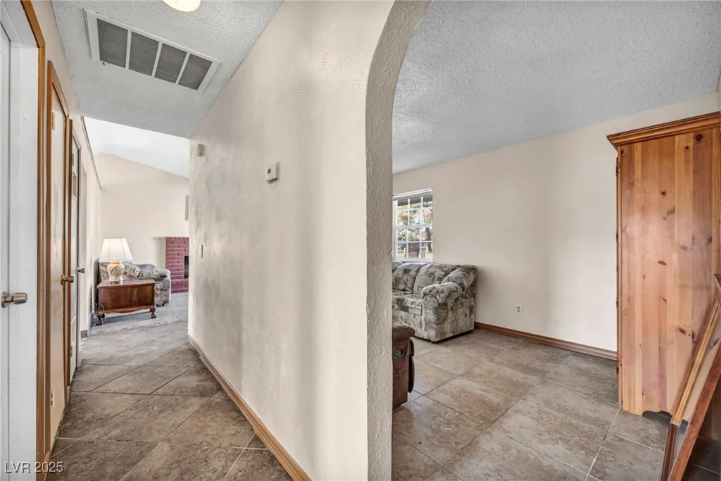 5871 Mescal, Las Vegas, NV 89110