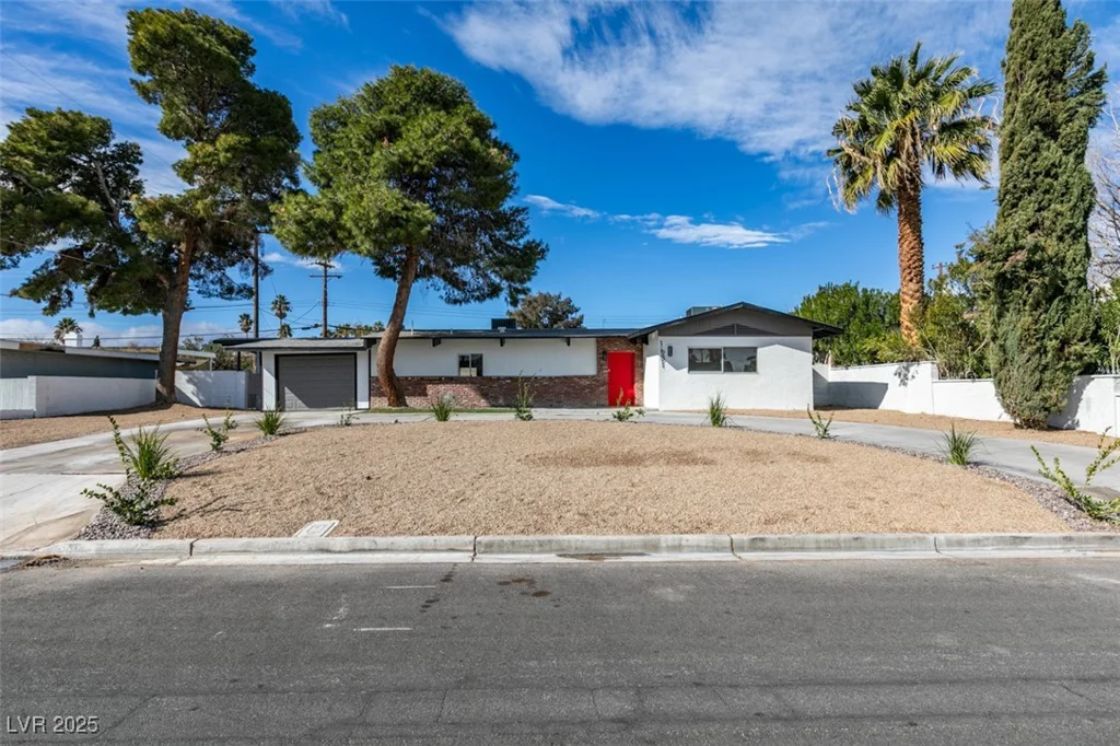 1681 Parkchester, Las Vegas, NV 89108