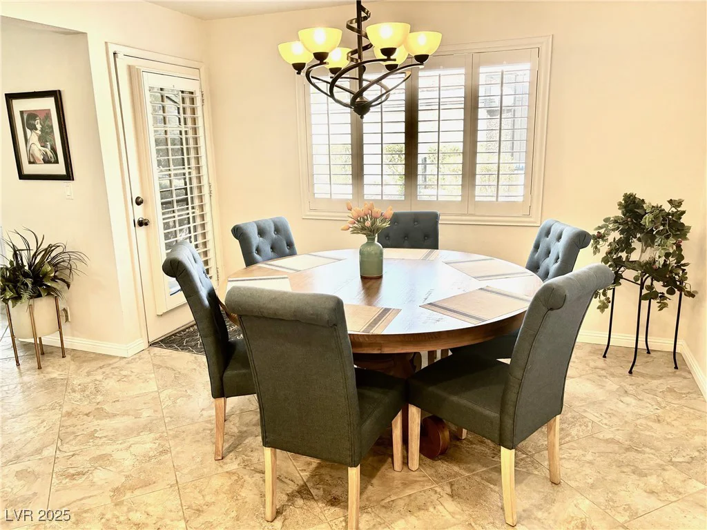 3999 Delos, Las Vegas, NV 89103