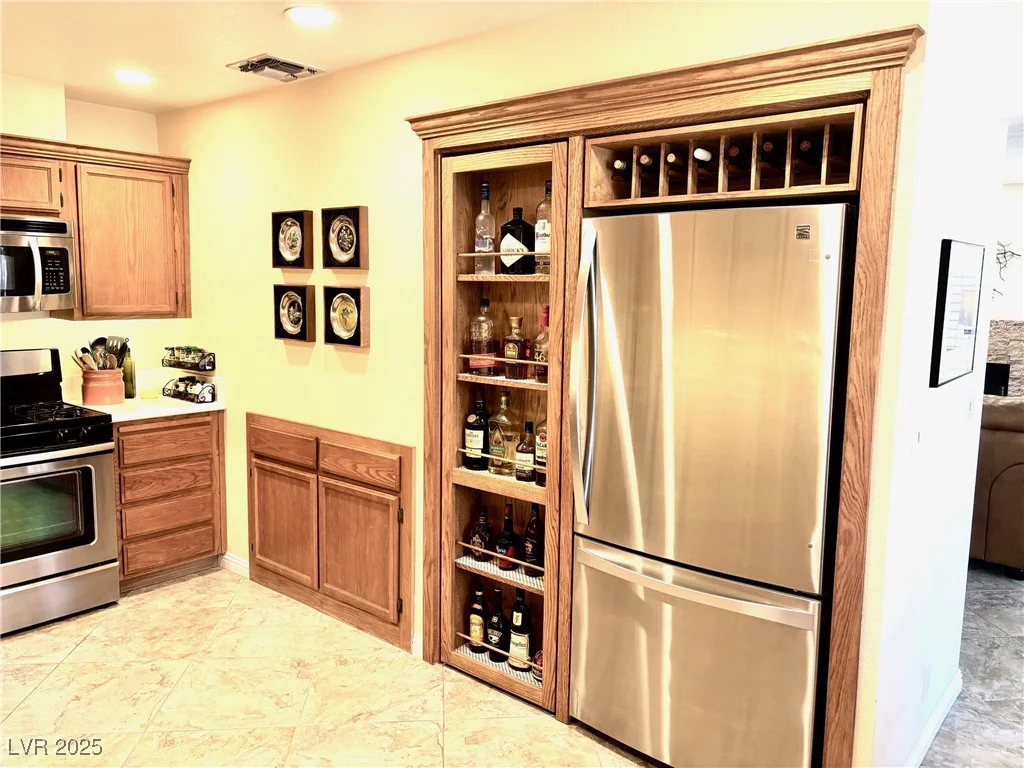 3999 Delos, Las Vegas, NV 89103