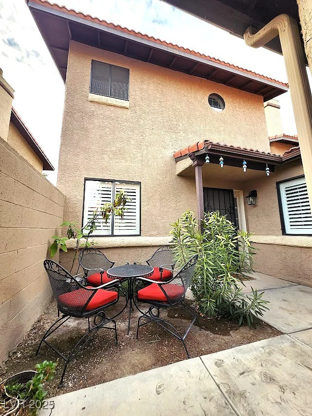 3999 Delos, Las Vegas, NV 89103