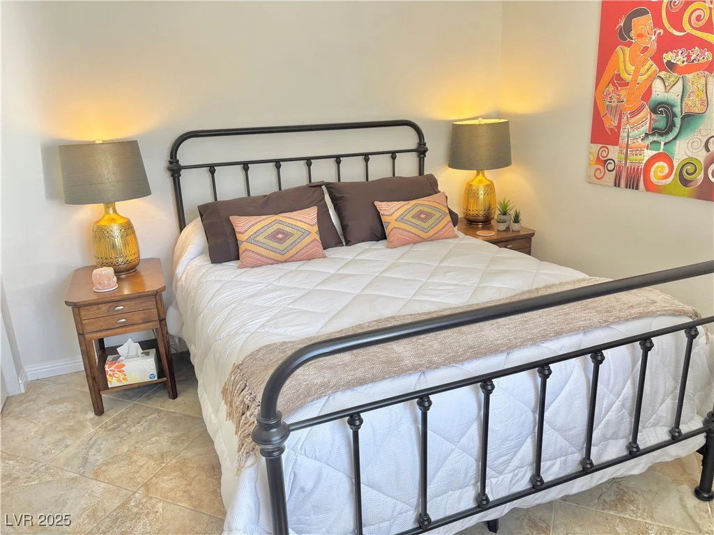 3999 Delos, Las Vegas, NV 89103