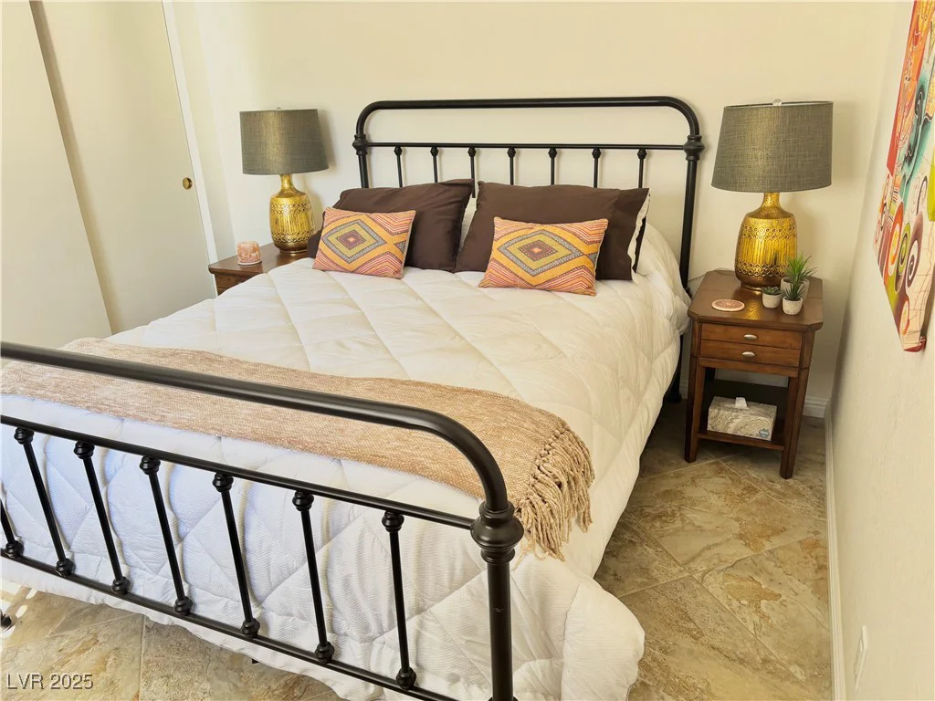 3999 Delos, Las Vegas, NV 89103
