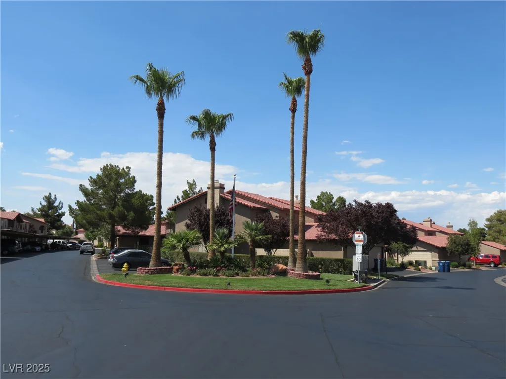 3999 Delos, Las Vegas, NV 89103