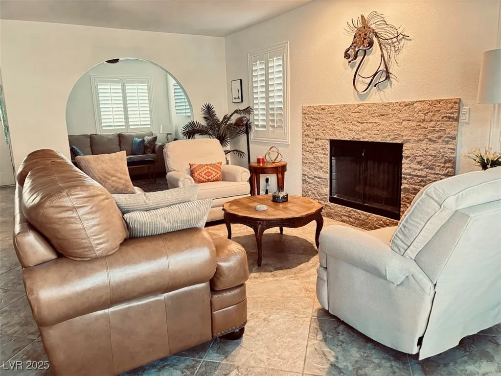 3999 Delos, Las Vegas, NV 89103