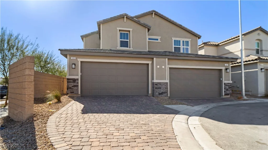 1803 Potosi Peak, North Las Vegas, NV 89031