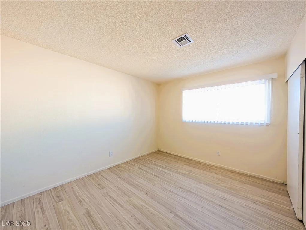 1912 Carey, North Las Vegas, NV 89032