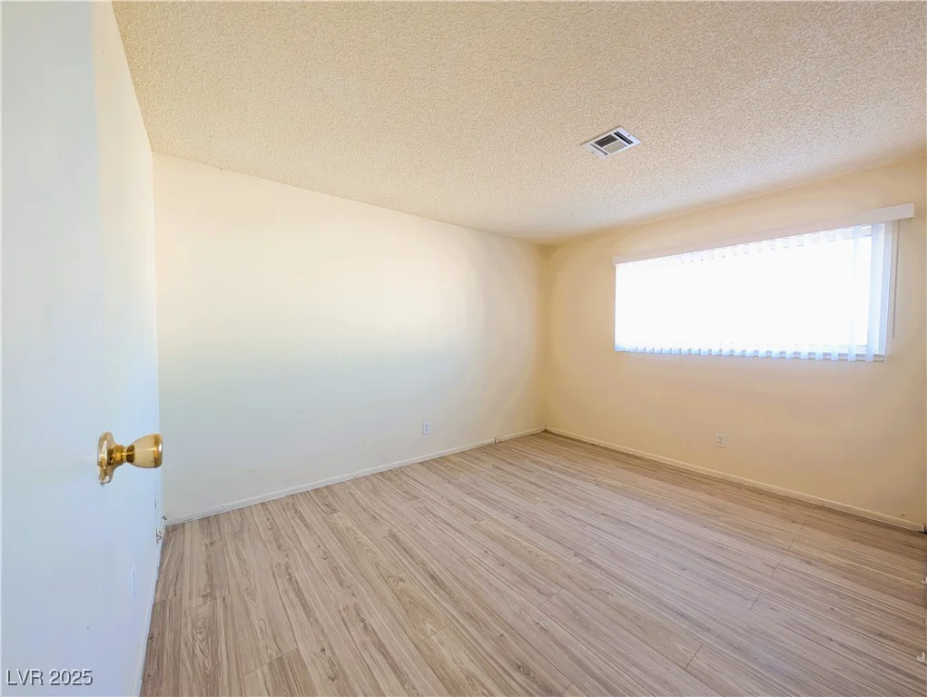 1912 Carey, North Las Vegas, NV 89032