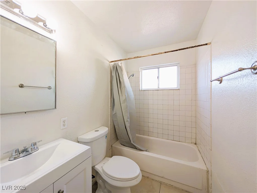 1912 Carey, North Las Vegas, NV 89032