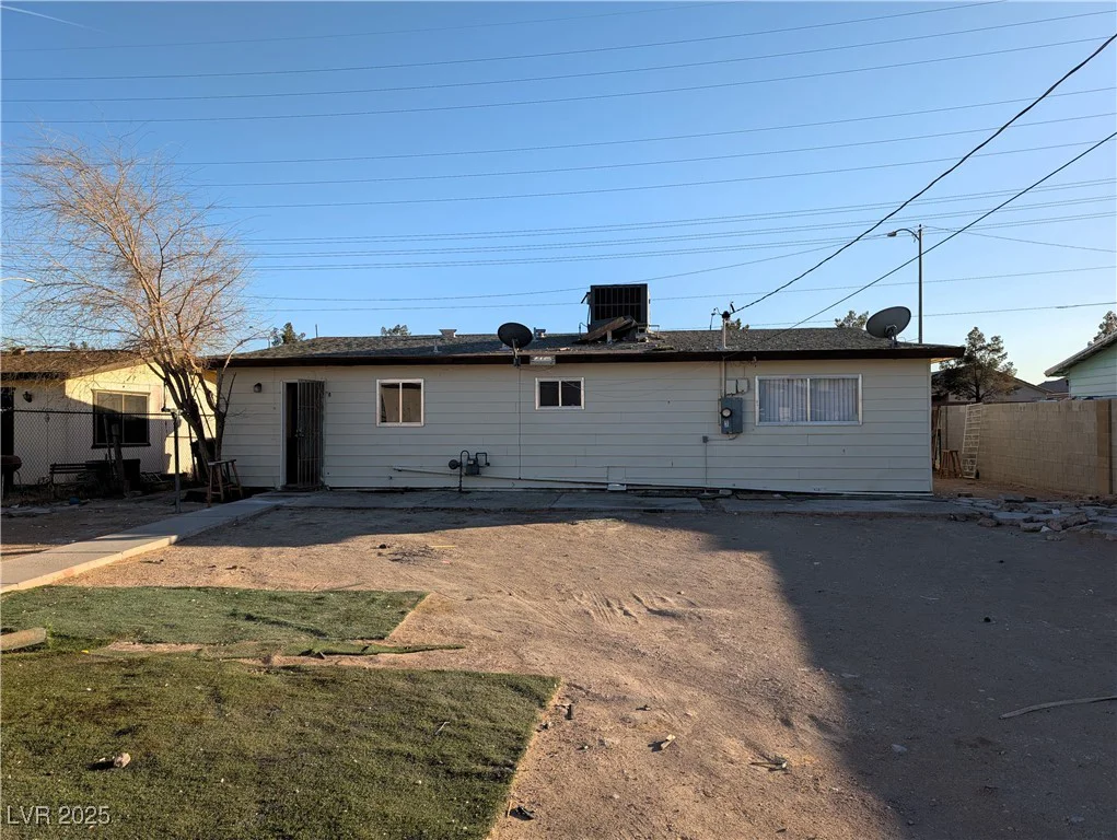 1912 Carey, North Las Vegas, NV 89032