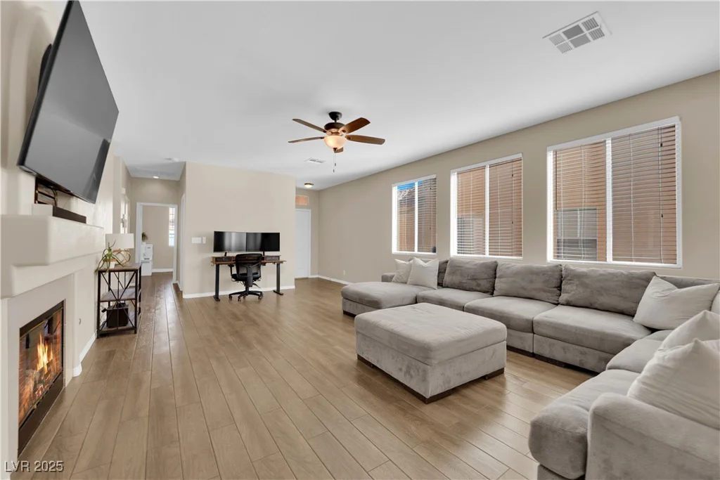 9005 Picket Fence, Las Vegas, NV 89143