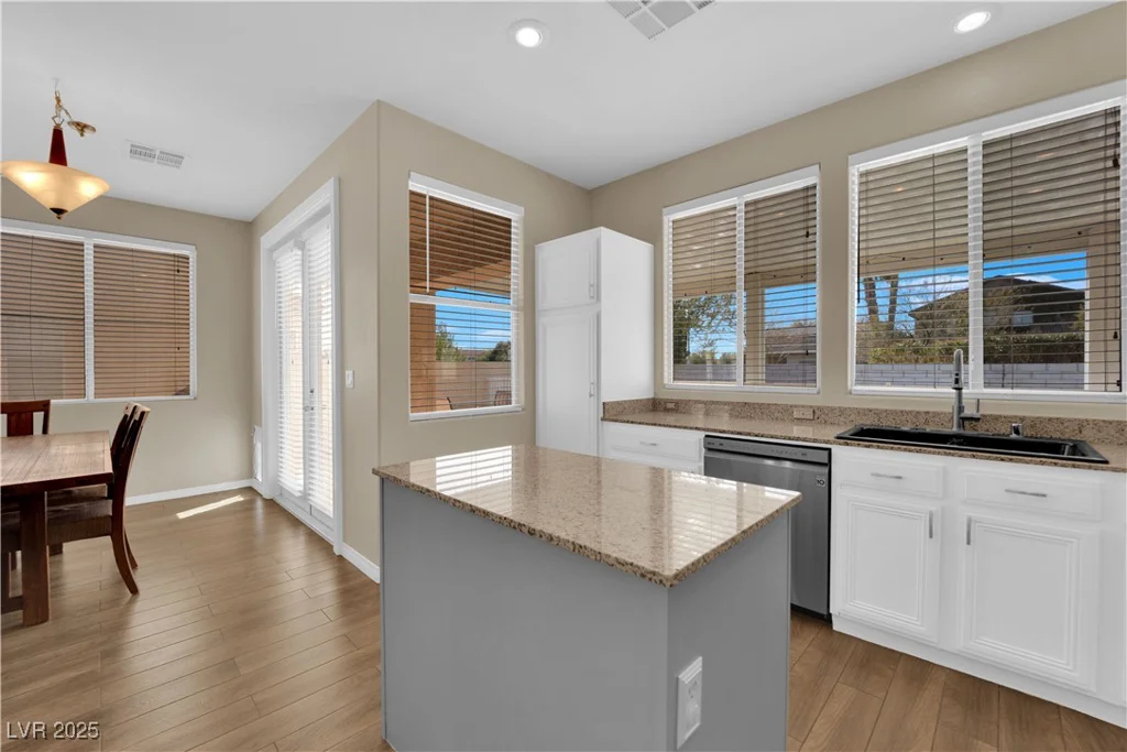 9005 Picket Fence, Las Vegas, NV 89143