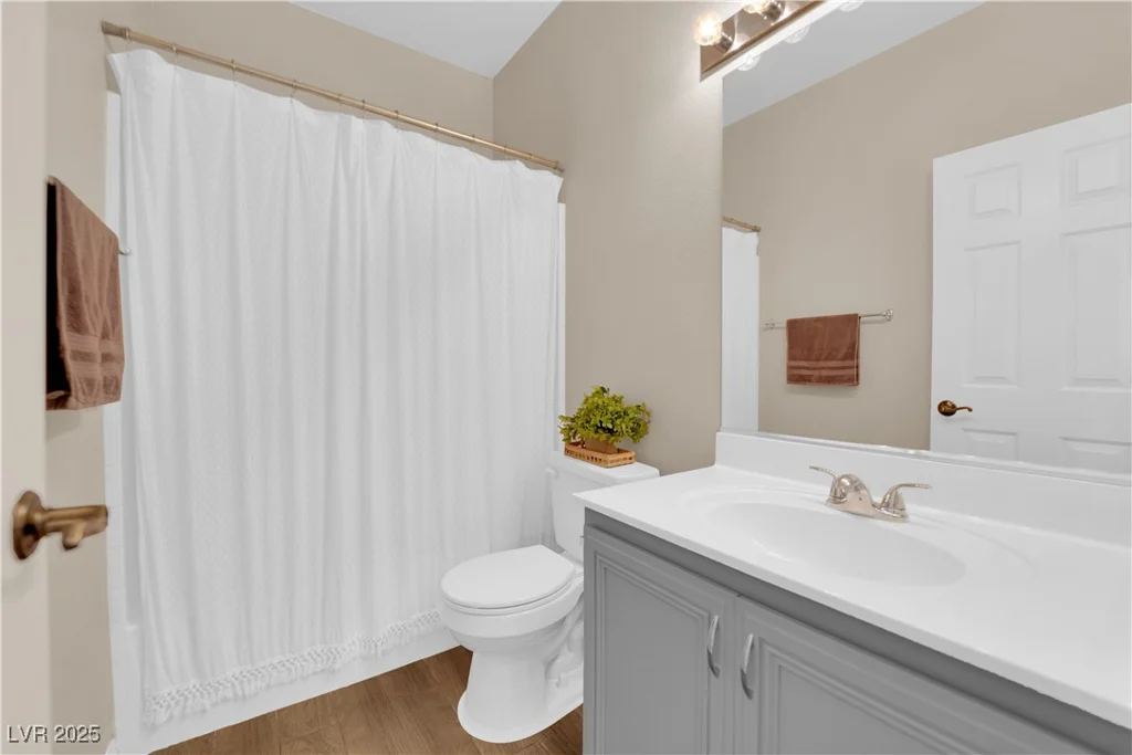 9005 Picket Fence, Las Vegas, NV 89143