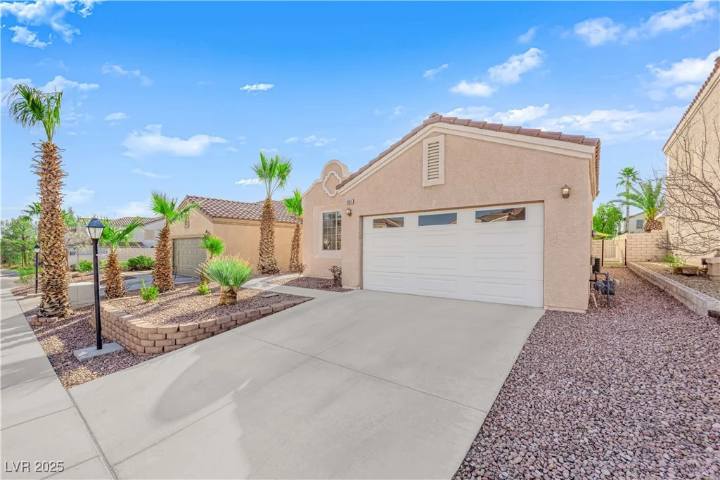 9005 Picket Fence, Las Vegas, NV 89143