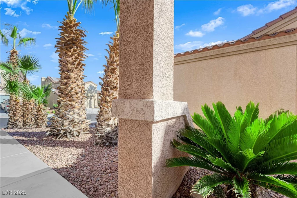 9005 Picket Fence, Las Vegas, NV 89143