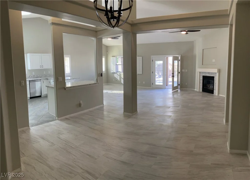 70 Moonlight Village, Henderson, NV 89012