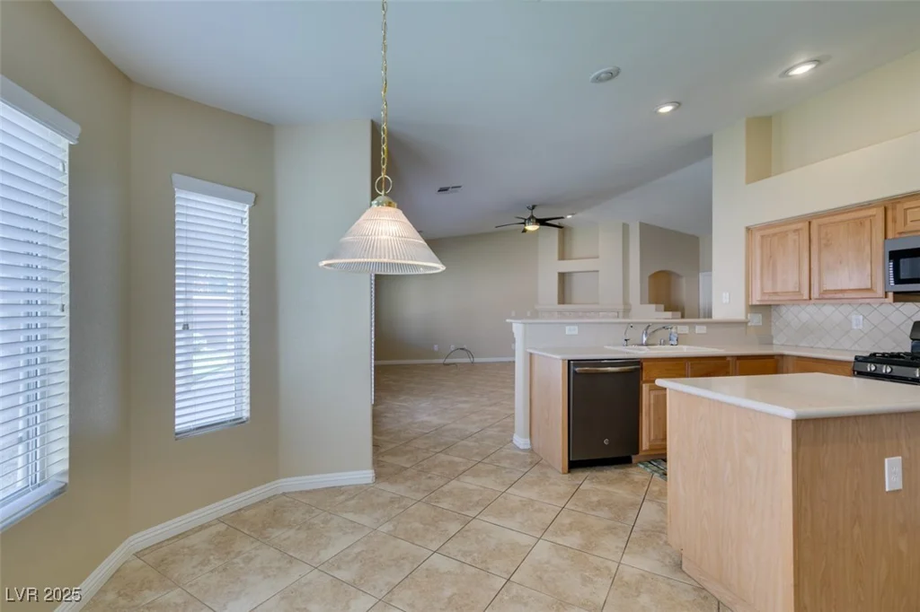 3412 Amish, North Las Vegas, NV 89031