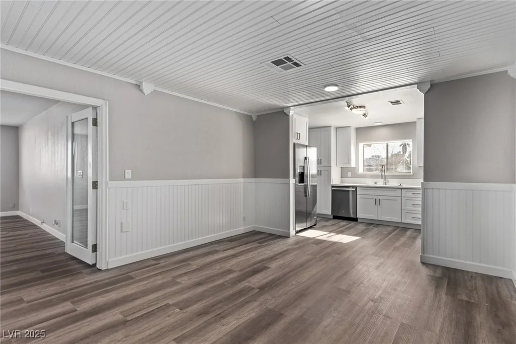 6412 Miragrande, Las Vegas, NV 89108