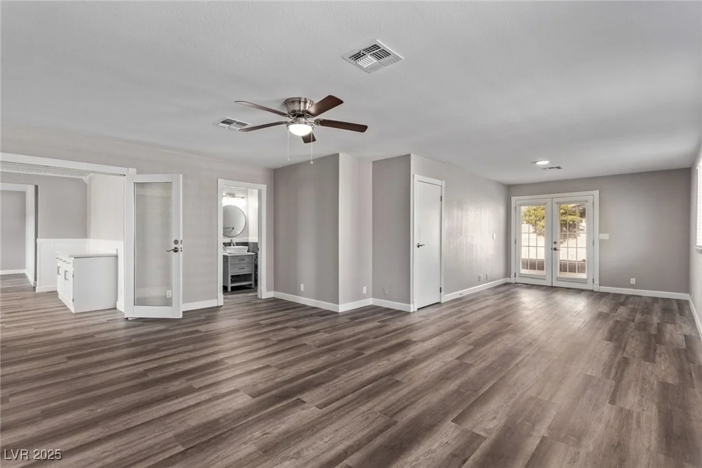 6412 Miragrande, Las Vegas, NV 89108