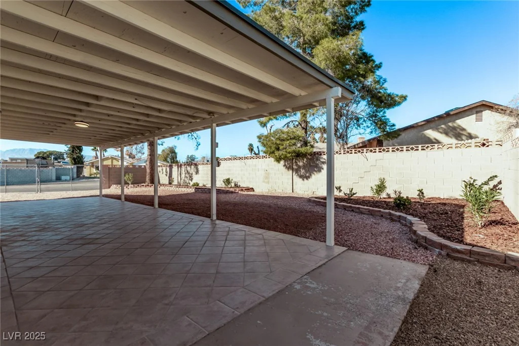 6412 Miragrande, Las Vegas, NV 89108