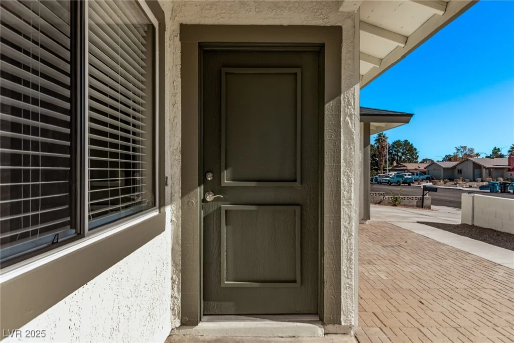 6412 Miragrande, Las Vegas, NV 89108