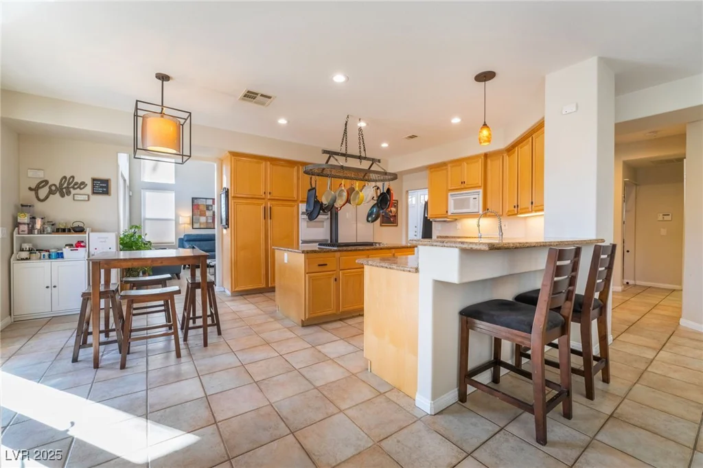 8225 Taos Paseo, Las Vegas, NV 89128