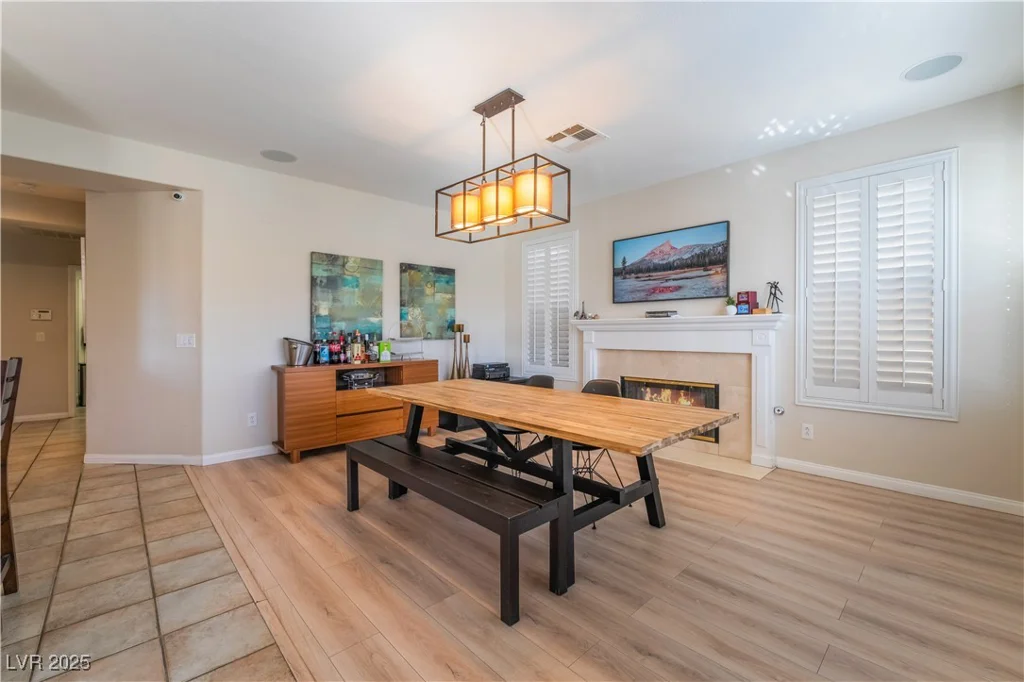 8225 Taos Paseo, Las Vegas, NV 89128