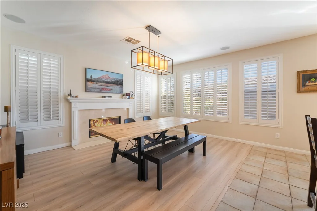8225 Taos Paseo, Las Vegas, NV 89128