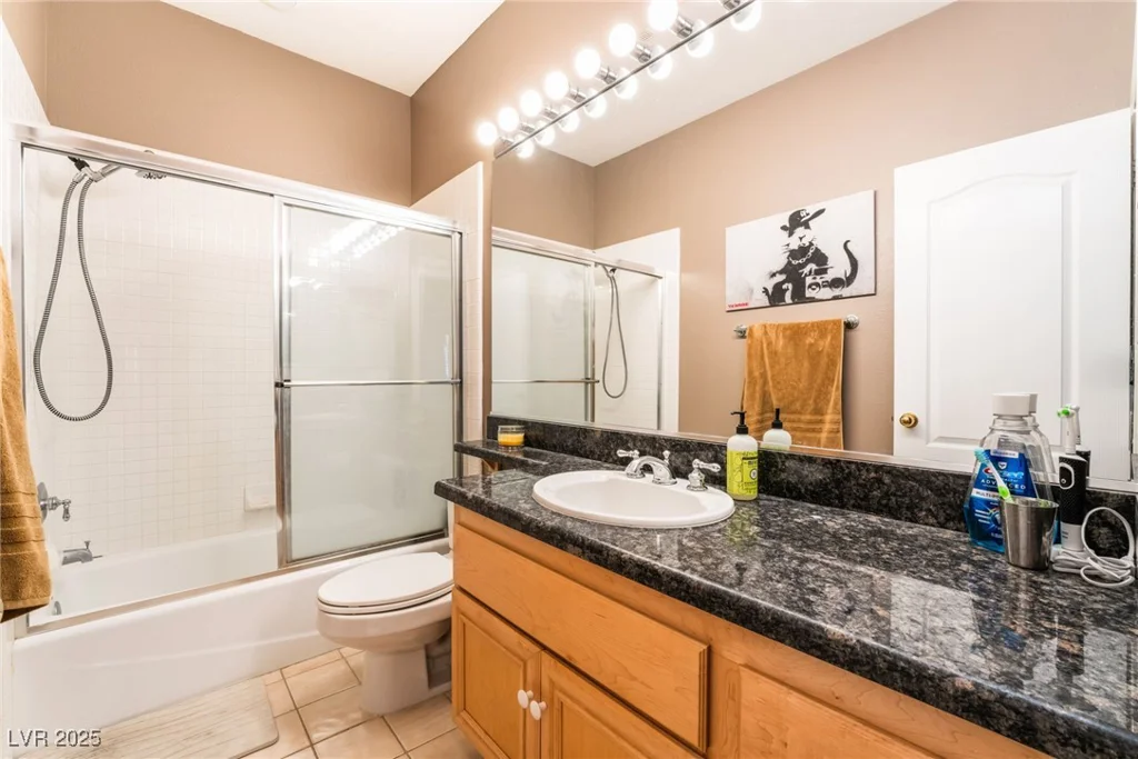 8225 Taos Paseo, Las Vegas, NV 89128