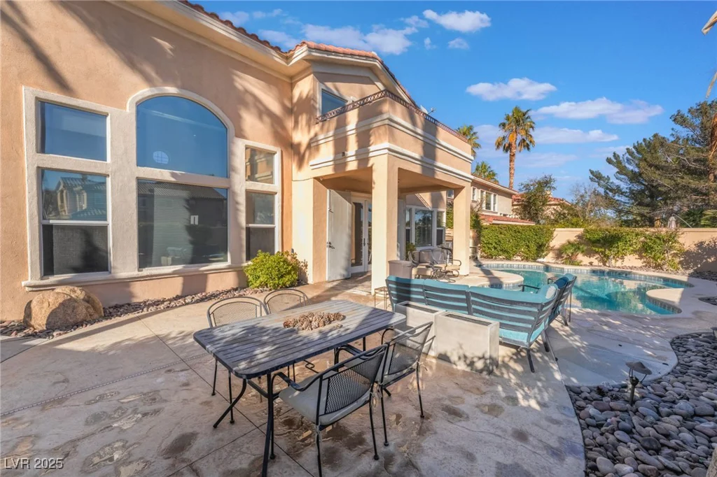 8225 Taos Paseo, Las Vegas, NV 89128