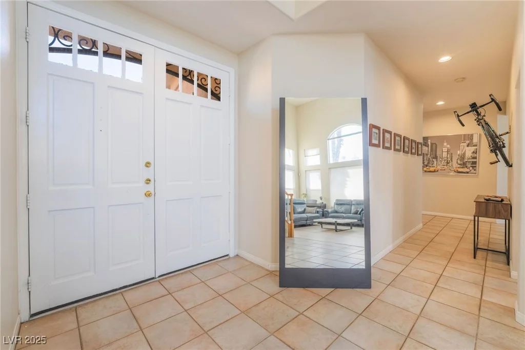 8225 Taos Paseo, Las Vegas, NV 89128