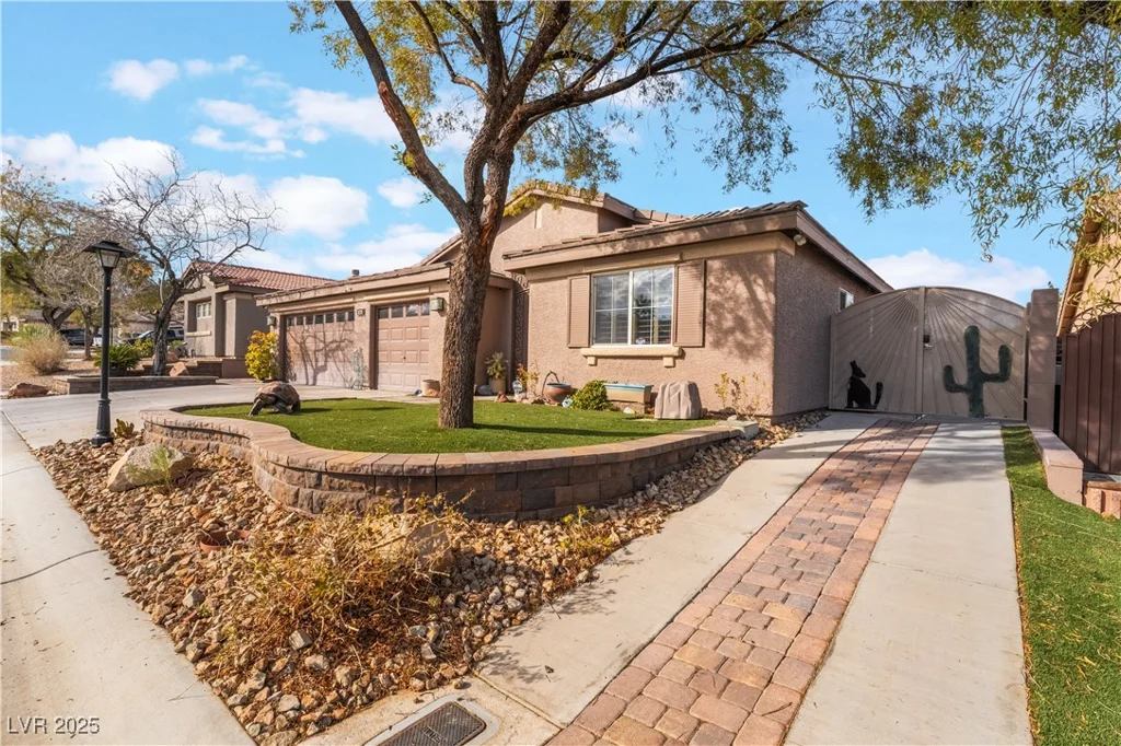 8220 Flowing Rapids, Las Vegas, NV 89131