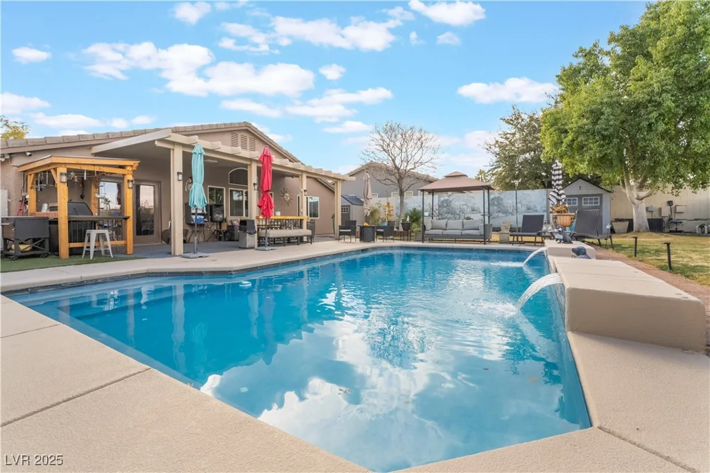 8220 Flowing Rapids, Las Vegas, NV 89131