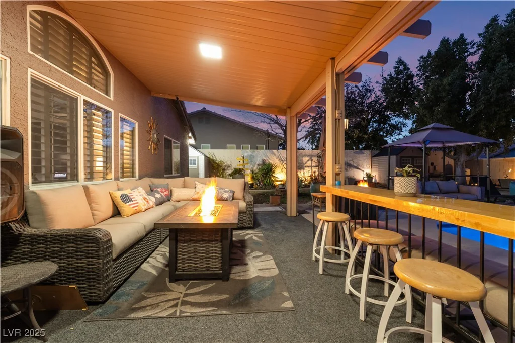 8220 Flowing Rapids, Las Vegas, NV 89131