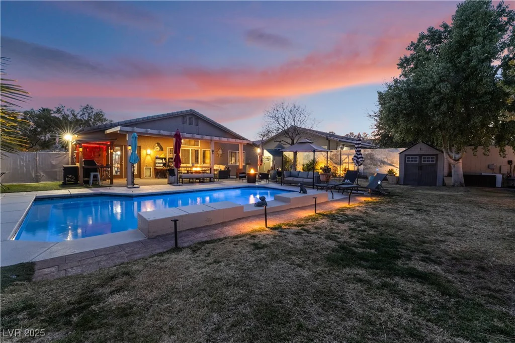 8220 Flowing Rapids, Las Vegas, NV 89131
