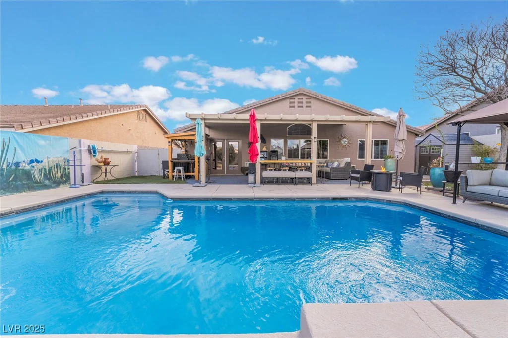 8220 Flowing Rapids, Las Vegas, NV 89131