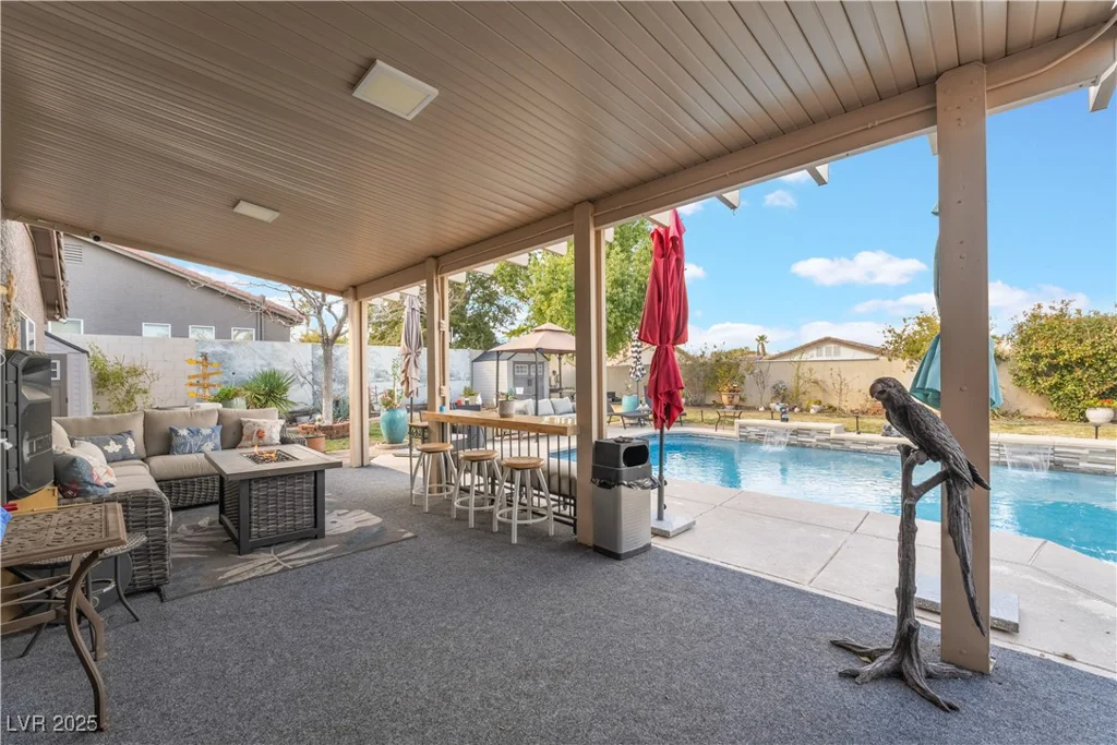 8220 Flowing Rapids, Las Vegas, NV 89131